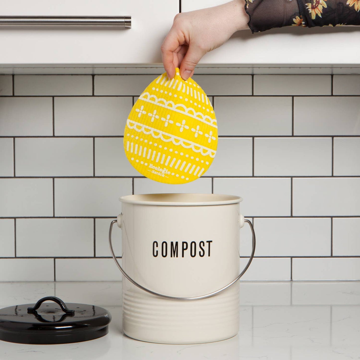 Swedish Dishcloth Easter Egg