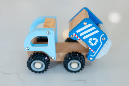 Wooden Recycling Truck